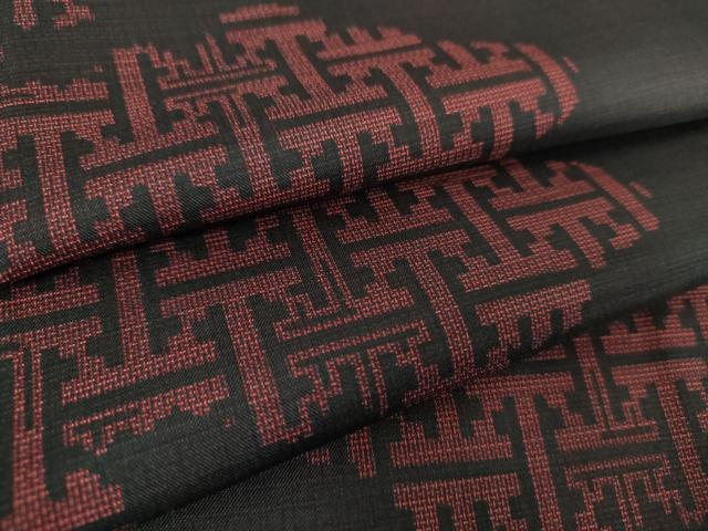 平和屋着物○本場大島紬 9マルキ 地空 雲取り文 中昌謹製