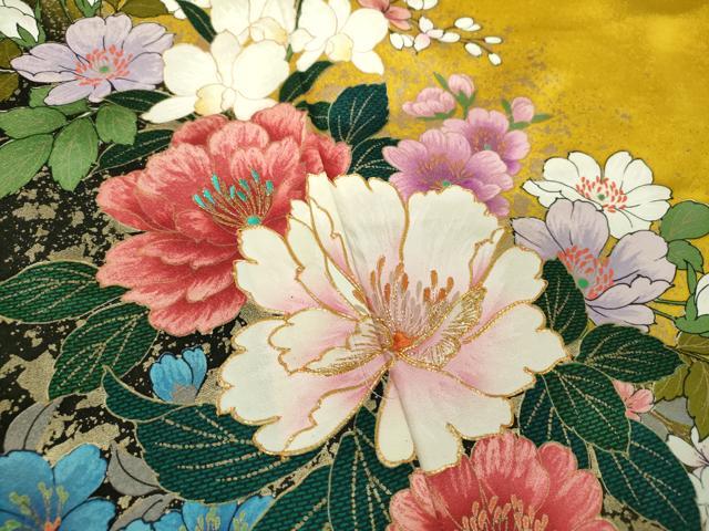 平和屋着物○豪華振袖 駒刺繍 舞蝶花文 暈し染め 金彩