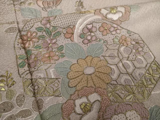 平和屋着物●中国三大刺繍　スワトウ相良刺繍　汕頭相良刺繍　総刺繍　訪問着　花文箱　金糸　正絹　逸品　DABA1481ps