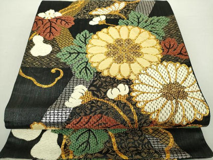 平和屋着物●六通柄袋帯　唐織　岡山林原美術館秘蔵品より　三寳　黒地　金銀糸　正絹　逸品　DABA1739ps