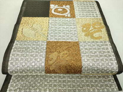 平和屋着物●太鼓柄袋帯　本泥染　市松花文　金銀糸　正絹　逸品　未使用　DABA1769ps