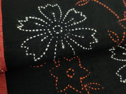 平和屋着物●九寸名古屋帯　作家物　紬地　刺し子　総刺繍　草花文　黒地　正絹　逸品　DABA1825ps