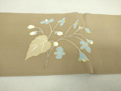 平和屋着物●塩瀬　九寸名古屋帯　駒刺繍　草花丸文　金彩　正絹　逸品　DABA1849ps