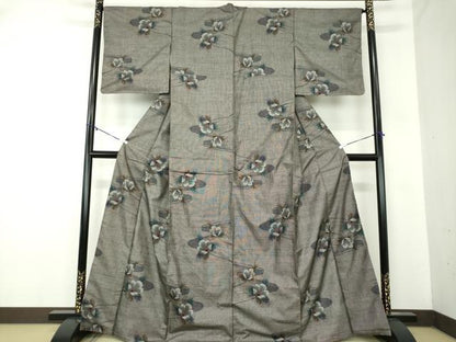 平和屋着物●本場大島紬　9マルキ　草花文　正絹　逸品　DABA1885ps