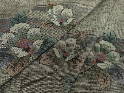 平和屋着物●本場大島紬　9マルキ　草花文　正絹　逸品　DABA1885ps