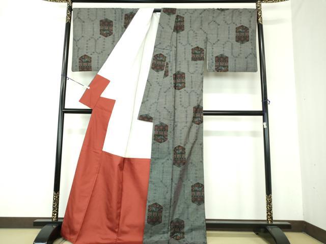 平和屋着物●本場大島紬　7マルキ　亀甲花文　反端付き　正絹　逸品　DABA1889ps