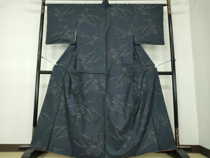 平和屋着物●本場大島紬　9マルキ　草花文　正絹　逸品　DABA1897ps