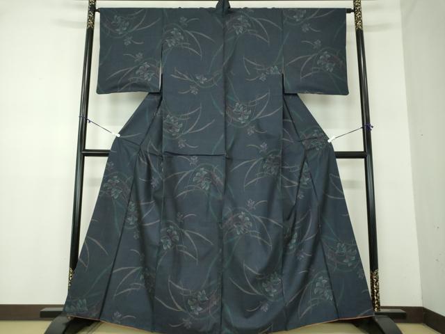 平和屋着物●本場大島紬　9マルキ　草花文　正絹　逸品　DABA1897ps