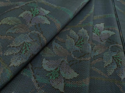 平和屋着物●本場大島紬　9マルキ　草花文　正絹　逸品　DABA1897ps