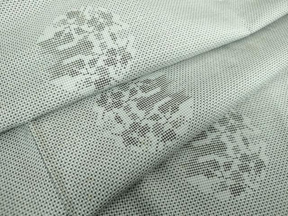 平和屋着物●本場大島紬　白大島　7マルキ　総絣　花丸文　正絹　逸品　DABA1898ps