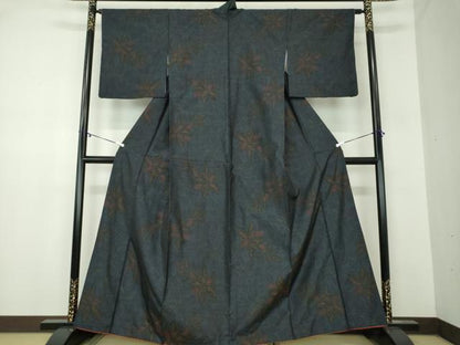 平和屋着物●本場大島紬　草花文　正絹　逸品　DABA1914ps