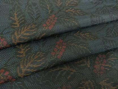 平和屋着物●本場大島紬　草花文　正絹　逸品　DABA1914ps