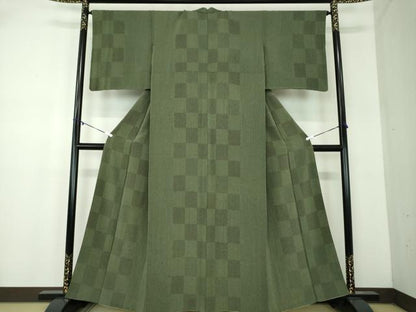 平和屋着物●上質な小紋　市松文様　鬼しぼ縮緬　正絹　逸品　DABA1923ps