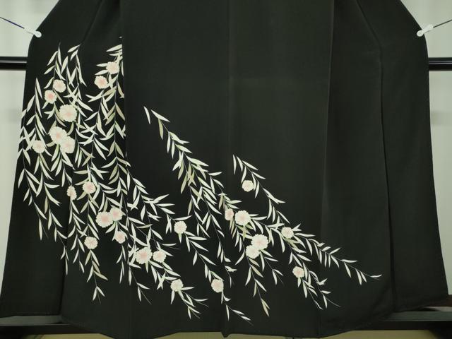 平和屋着物●豪華黒留袖　枝垂れ桜　金彩　正絹　逸品　DABA1925ps 平和屋着物□豪華黒留袖 駒刺繍 舞花文 金彩 正絹 逸品 DABE7706cdの