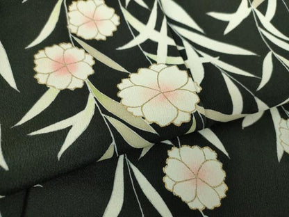 平和屋着物●豪華黒留袖　枝垂れ桜　金彩　正絹　逸品　DABA1925ps
