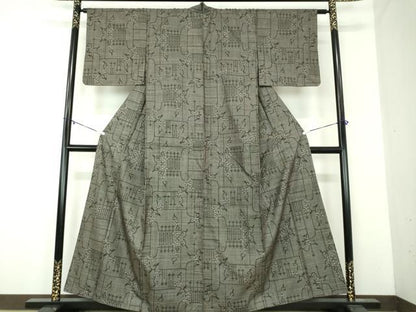 平和屋着物●本場大島紬　7マルキ　花唐草文　正絹　逸品　DABA1960ps