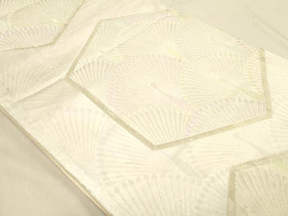 平和屋着物◎六通柄袋帯　唐織　亀甲孔雀文　金糸　正絹　逸品　DABA2353ya