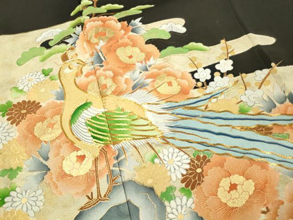平和屋着物■豪華黒留袖　駒刺繍　孔雀花文　金彩　正絹　逸品　DABA3233qa
