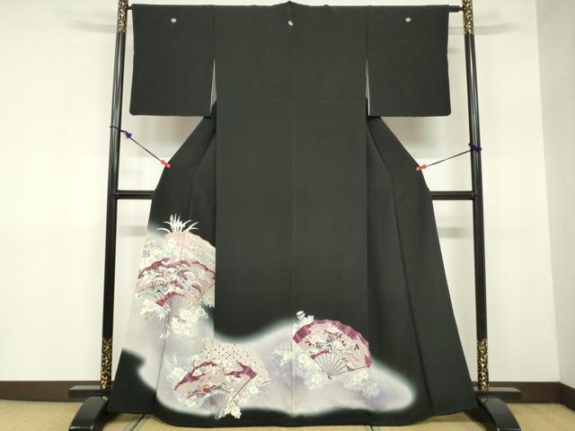 平和屋着物■豪華黒留袖 駒刺繍 扇面飛鶴枝松文 暈し染め 正絹 逸品 DABA3302qa