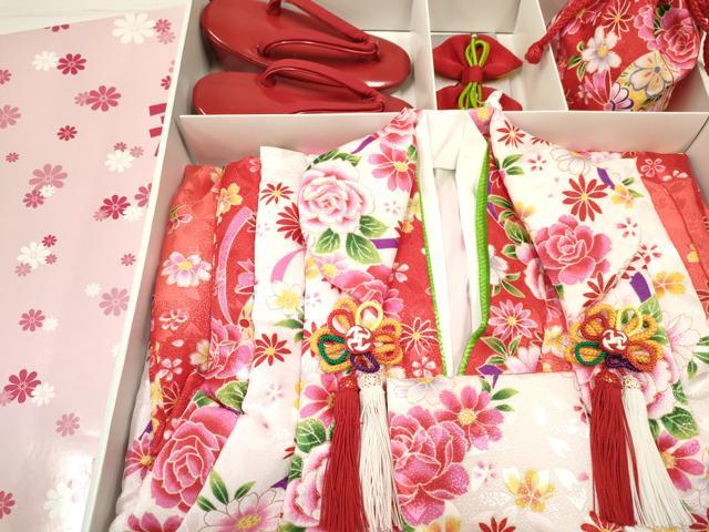平和屋着物[]七五三　女の子　３歳　祝着　三つ身　長襦袢(単衣)・被布・小物セット　鞠花文　暈し染　金彩　箱付　洗える着物　DABA3547ma