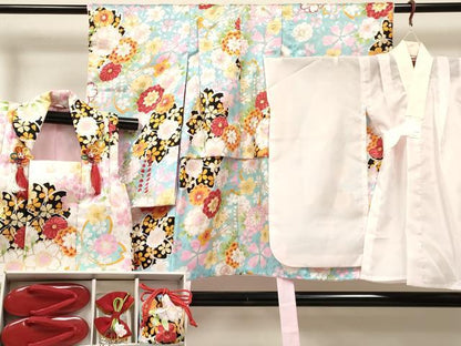 平和屋着物[]七五三 女の子 ３歳 祝着 三つ身 長襦袢(単衣)・被布・小物セット 舞桜花文 金彩 箱付 洗える着物 DABA3548ma