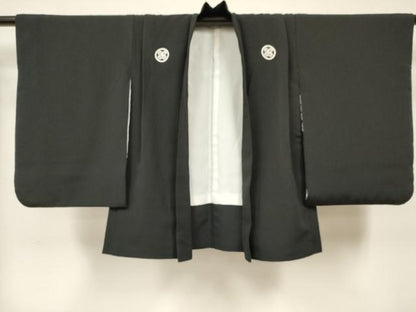 平和屋着物[]七五三　男の子　着物・黒紋付羽織・長襦袢(単衣)・行灯袴・小物セット　箱付き　DABA3550ma