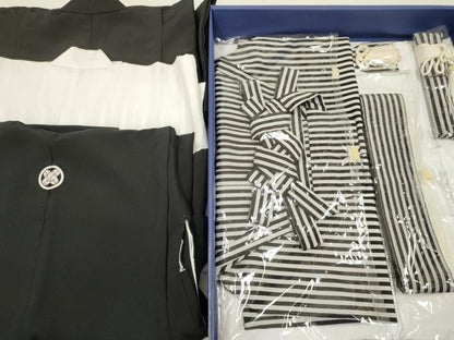 平和屋着物[]七五三　男の子　着物・黒紋付羽織・長襦袢(単衣)・行灯袴・小物セット　箱付き　DABA3550ma