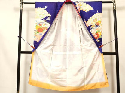 平和屋着物[]七五三　女の子　７歳　祝着　四つ身　長襦袢(袷・半衿刺繍)セット　駒刺繍　雪芝飛鶴花文　金彩　逸品　DABA3567ma