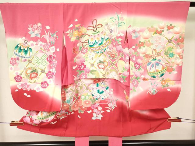 平和屋着物[]七五三　女の子　３歳　祝着　三つ身　被布セット　駒刺繍　鈴花文　暈し染め　金彩　逸品　DABA3573ma