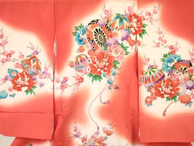 平和屋着物[]七五三　女の子　３歳　祝着　三つ身　長襦袢(袷・半衿刺繍)セット　駒刺繍　源氏車鞠花文　暈し染め　金彩　逸品　DABA3577ma