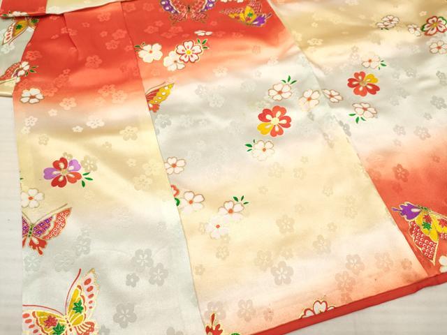 平和屋着物[]七五三　女の子　３歳　祝着　三つ身　長襦袢(無双仕立て)・被布・巾着セット　花蝶文　暈し染め　金彩　逸品　DABA3578ma
