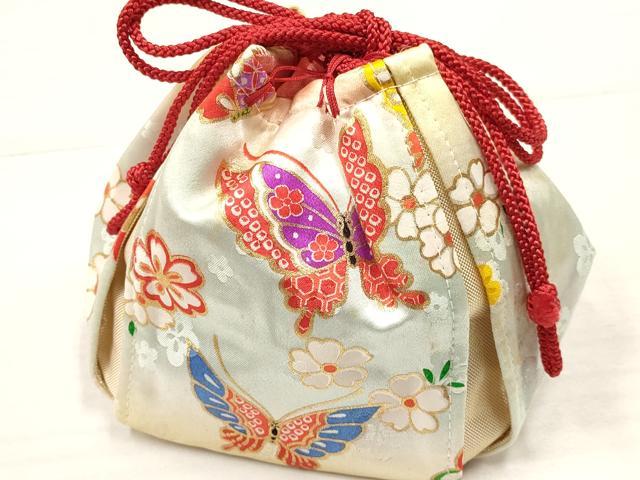 平和屋着物[]七五三　女の子　３歳　祝着　三つ身　長襦袢(無双仕立て)・被布・巾着セット　花蝶文　暈し染め　金彩　逸品　DABA3578ma