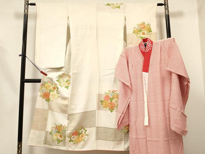 平和屋着物∵女の子 十三参り 子供 祝着・長襦袢(袷・半衿刺繍)セット 駒刺繍 菊 金彩 逸品 DABA3587ma