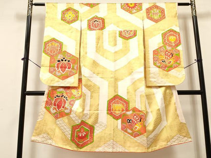平和屋着物[]七五三　女の子　７歳　祝着　四つ身　駒刺繍　橘　亀甲舞蝶桐花文　金彩　逸品　DABA3670ma