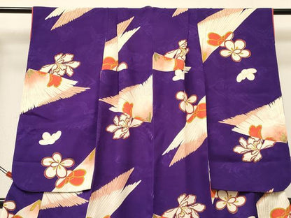 平和屋着物[]七五三　女の子　７歳　祝着　四つ身　舞花文　金彩　逸品　DABA3677ma