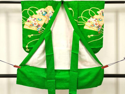 平和屋着物[]七五三　女の子　３歳　祝着　三つ身　駒刺繍　扇面御所車冊子花文　金彩　逸品　DABA3691ma