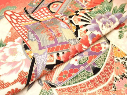 平和屋着物[]七五三　女の子　３歳　祝着　三つ身　御所車　糸車花文　暈し染め　金彩　逸品　DABA3695ma
