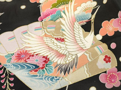 平和屋着物[]七五三　女の子　３歳　祝着　三つ身　駒刺繍　檜扇飛鶴花車文　黒地　暈し染め　金彩　逸品　DABA3698ma