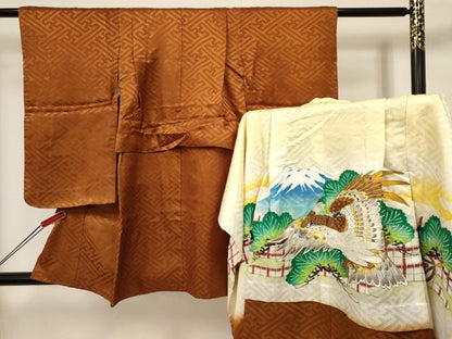 平和屋着物[]七五三　男の子　祝着・羽織セット　駒刺繍　鷹　鷲　風景松文　暈し染め　金彩　洗える着物　DABA3706ma