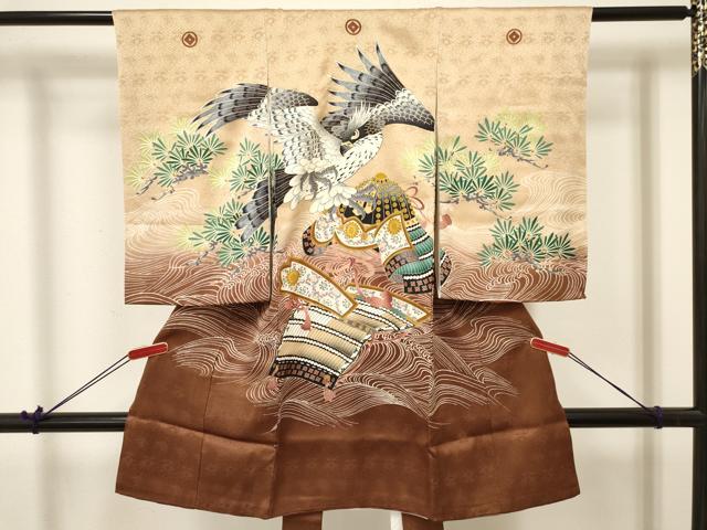 平和屋着物[]お宮参り　男の子　祝着　産着　初着　のしめ　鷹　鷲　兜　立波松文　暈し染め　金彩　逸品　DABA3712ma