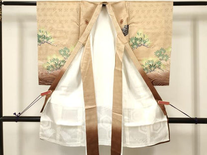 平和屋着物[]お宮参り　男の子　祝着　産着　初着　のしめ　鷹　鷲　兜　立波松文　暈し染め　金彩　逸品　DABA3712ma