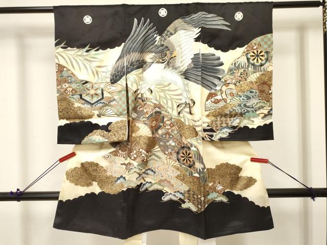 平和屋着物[]お宮参り　男の子　祝着　産着　初着　のしめ　鷹　鷲　扇面源氏車松文　金彩　逸品　DABA3714ma