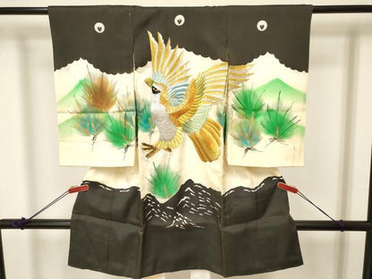 平和屋着物[]お宮参り　男の子　祝着　産着　初着　のしめ　刺繍　鷹　鷲　松文　金彩　逸品　DABA3717ma