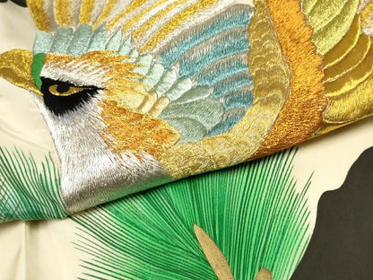 平和屋着物[]お宮参り　男の子　祝着　産着　初着　のしめ　刺繍　鷹　鷲　松文　金彩　逸品　DABA3717ma
