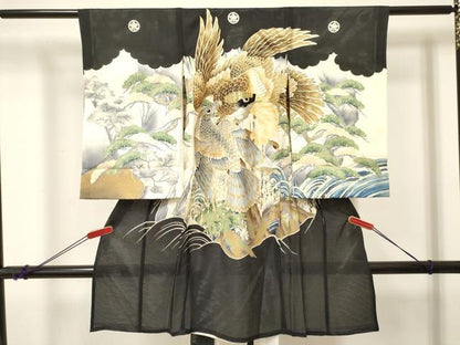 平和屋着物＊夏物　お宮参り　男の子　祝着　産着　初着　のしめ　絽　刺繍　鷹　鷲　立波笹松文　金彩　逸品　DABA3731ma