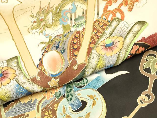 平和屋着物[]お宮参り　男の子　祝着　産着　初着　のしめ　駒刺繍　龍　兜　矢羽鼓花文　暈し染め　金彩　逸品　DABA3735ma