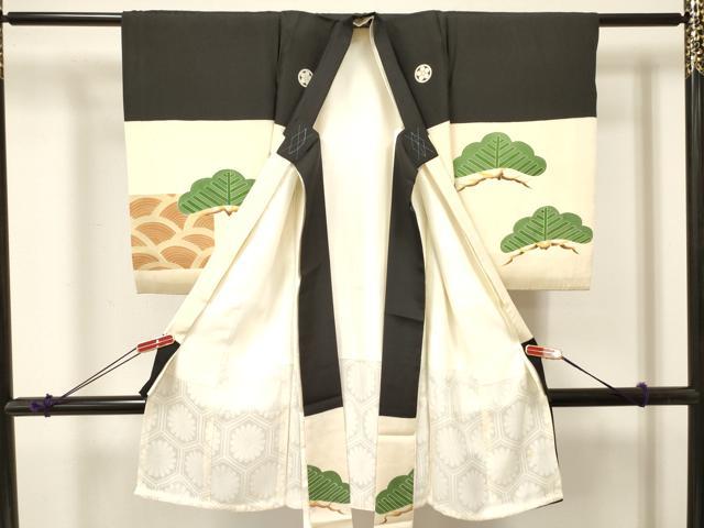 平和屋着物[]お宮参り　男の子　祝着　産着　初着　のしめ　駒刺繍　歌舞伎　松文　金彩　逸品　DABA3736ma