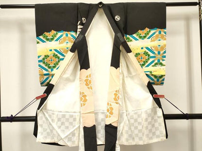 平和屋着物[]お宮参り　男の子　祝着　産着　初着　のしめ　駒刺繍　鷹　鷲　天井花文　暈し染め　金彩　逸品　DABA3739ma