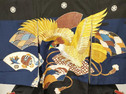 平和屋着物[]お宮参り　男の子　祝着　産着　初着　のしめ　刺繍　鷹　鷲　地紙重ね立波花文　金彩　逸品　DABA3742ma