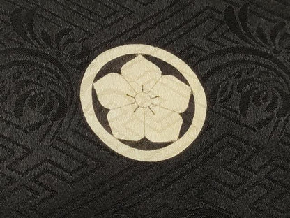 平和屋着物[]お宮参り　男の子　祝着　産着　初着　のしめ　刺繍　鷹　鷲　松文　金銀彩　逸品　DABA3747ma